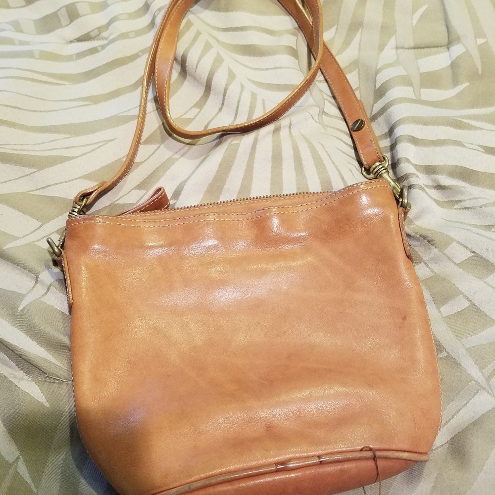 LEATHER BAG